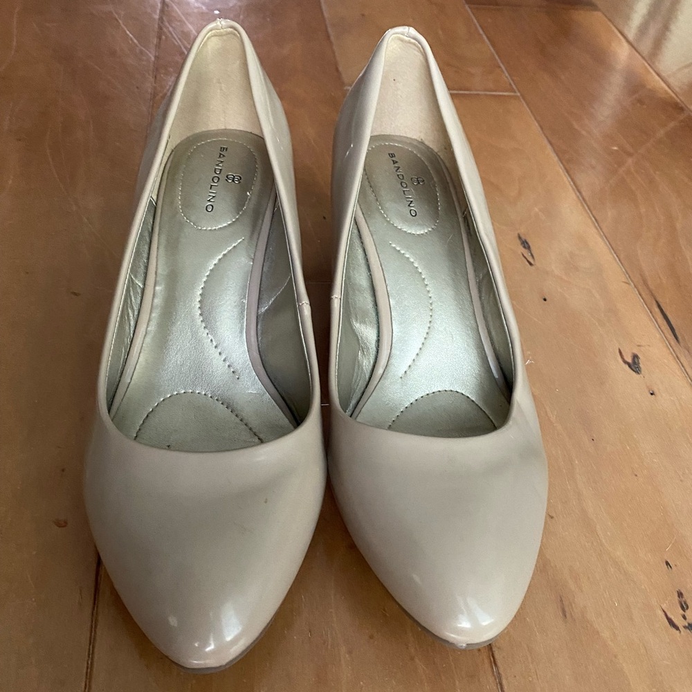 Bandolino Cream Heels Timeless Elegance